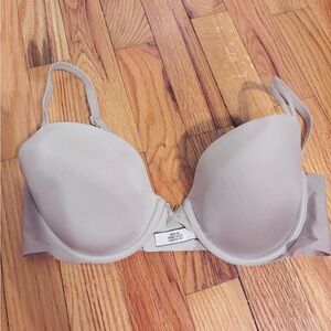 Victoria's Secret lined Demi basic bra with double straps and v detail between